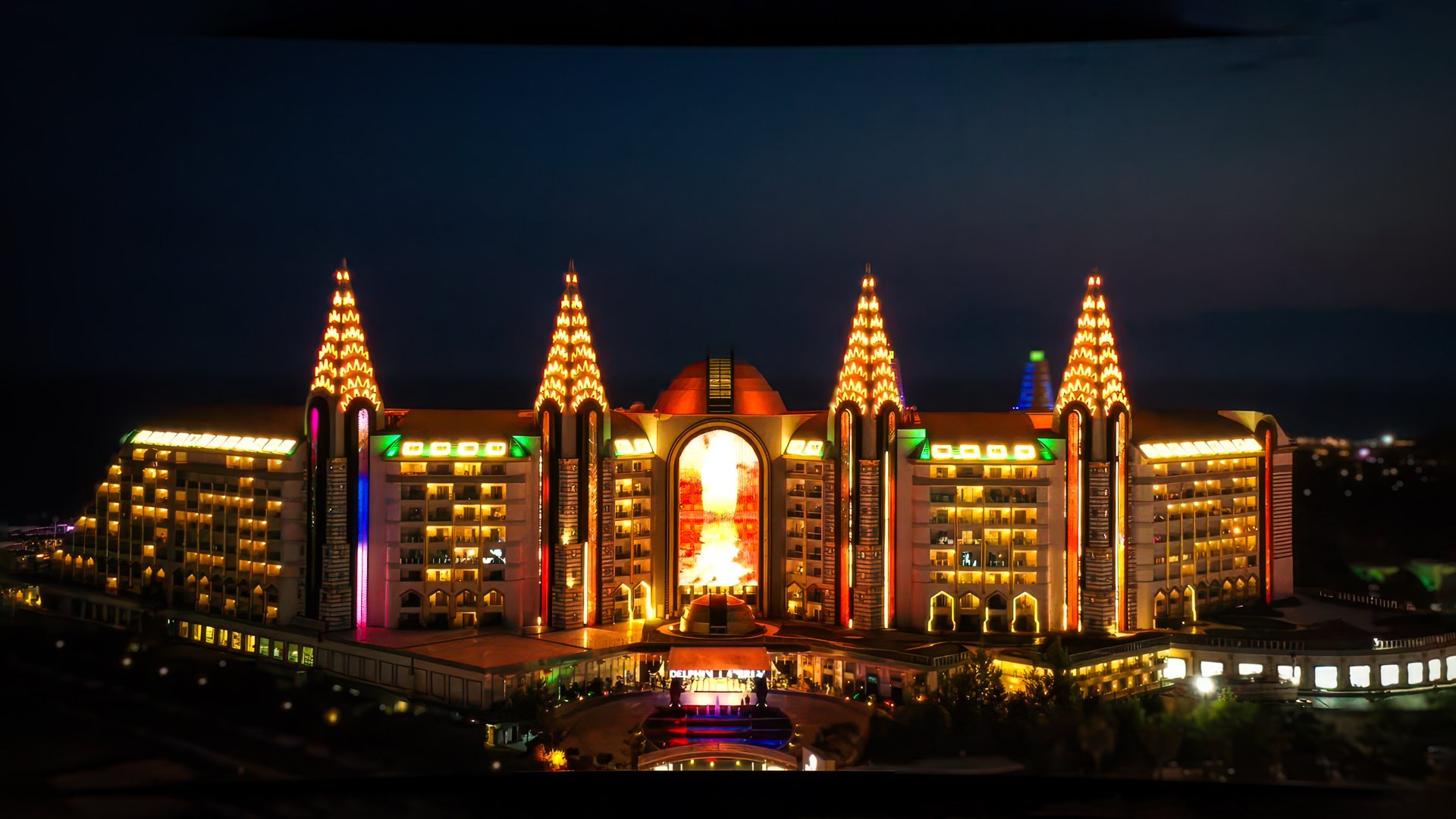 Delphin Deluxe Resort Hotel