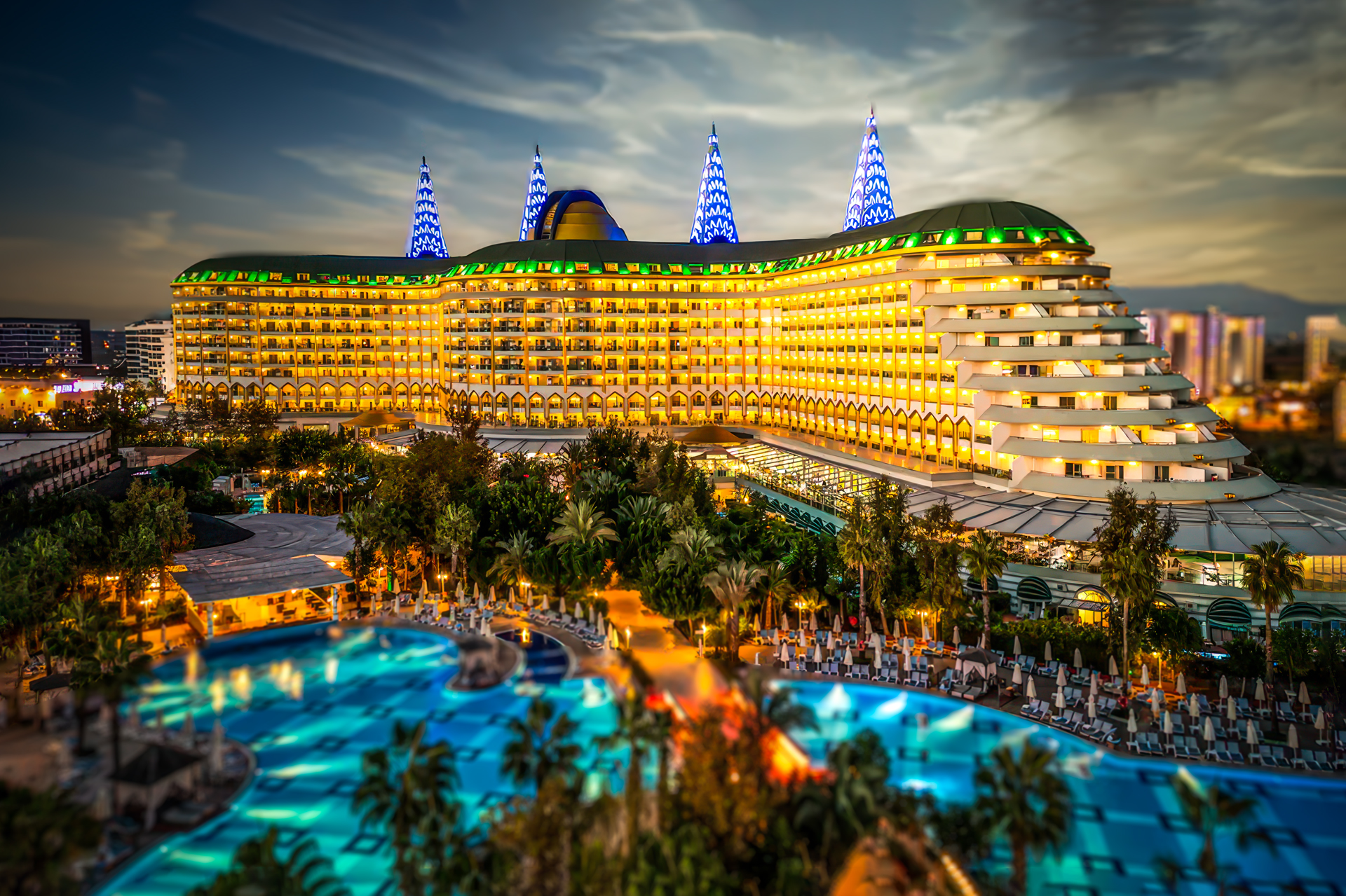 Delphin Deluxe Resort Hotel